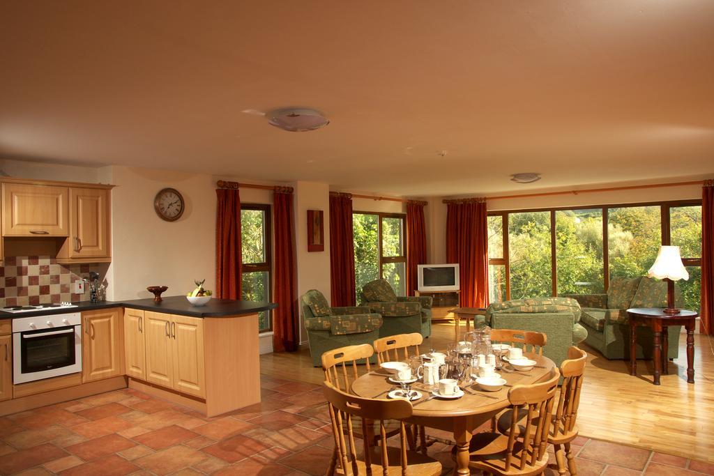 Falls Hotel&Spa Ennistimon Exteriér fotografie